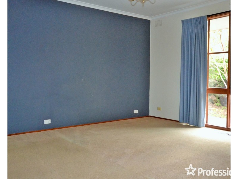 63 Landscape Drive, Mooroolbark VIC 3138