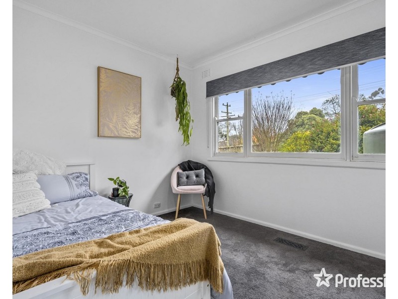 7 Diane Crescent, Mooroolbark VIC 3138