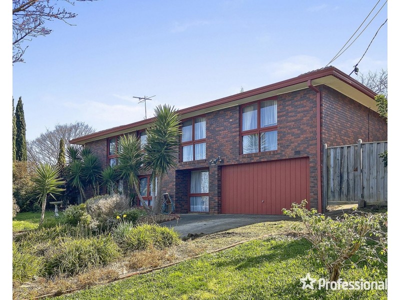 25 Shadowplay Road, Mooroolbark VIC 3138
