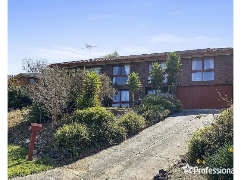 25 Shadowplay Road, Mooroolbark VIC 3138