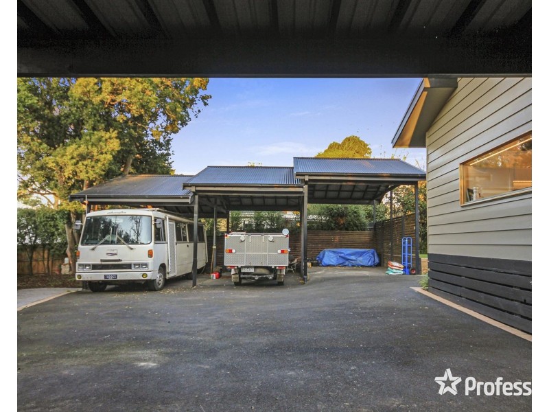 10 Montgomery Court, Kilsyth VIC 3137