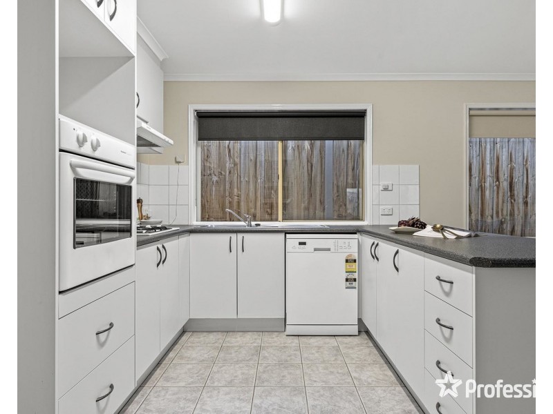 15 Meadowbank Avenue, Chirnside Park VIC 3116