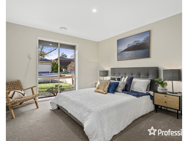 15 Meadowbank Avenue, Chirnside Park VIC 3116