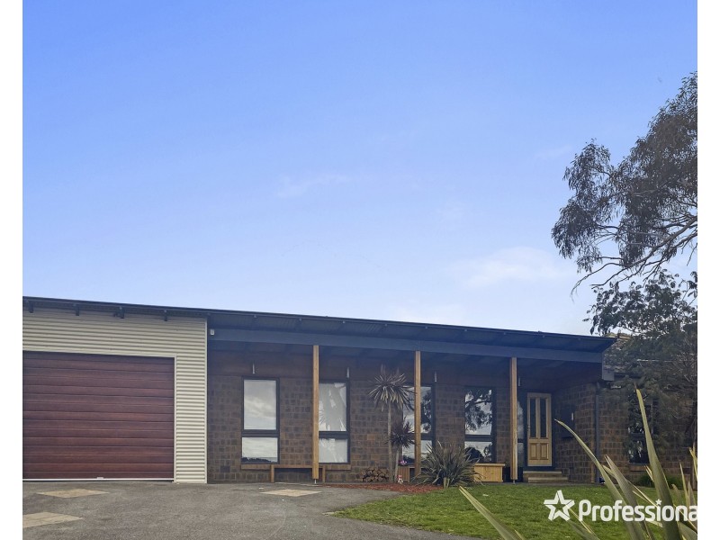 14 Raleigh Street, Seville VIC 3139