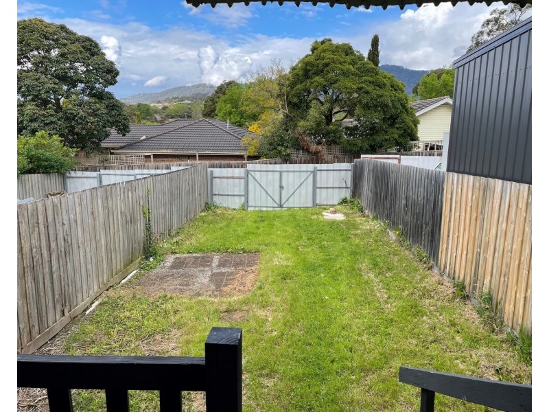 8 Collins Place, Kilsyth VIC 3137