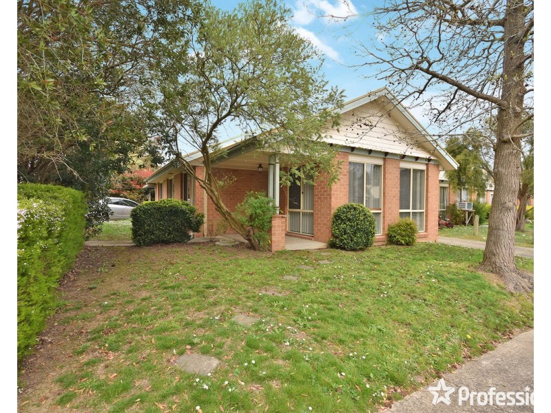 1/108 Sherlock Road, Mooroolbark VIC 3138