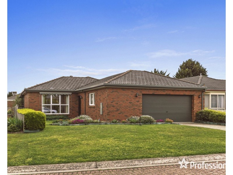 16 Sunnyridge Court, Chirnside Park VIC 3116