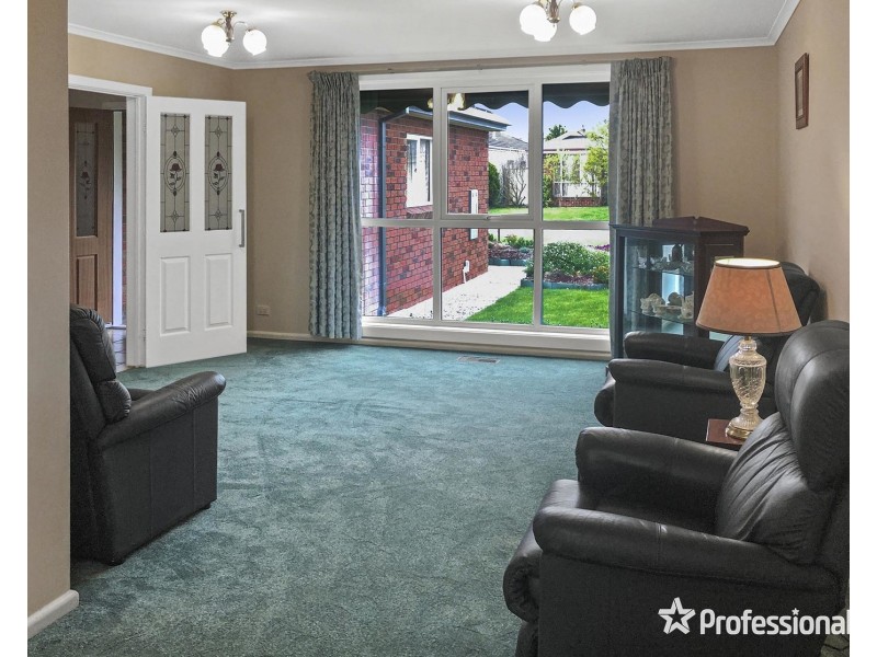 16 Sunnyridge Court, Chirnside Park VIC 3116