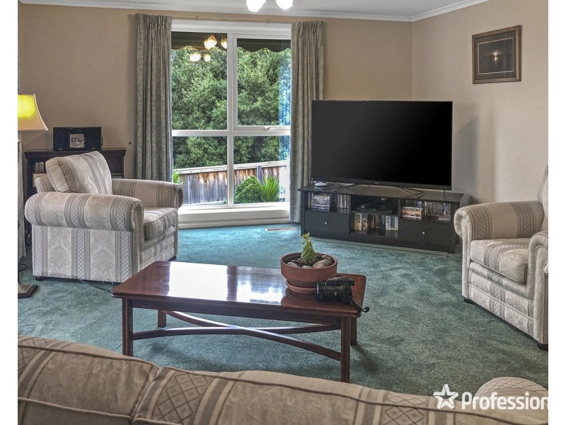 16 Sunnyridge Court, Chirnside Park VIC 3116