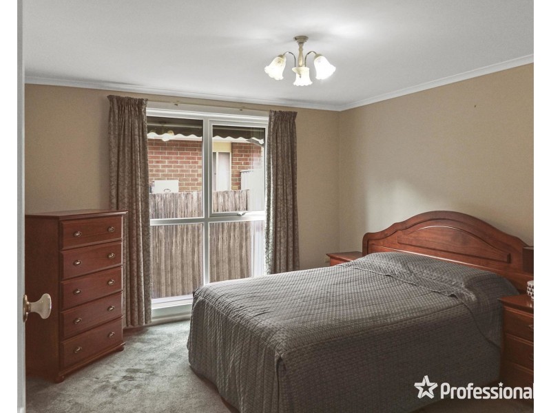 16 Sunnyridge Court, Chirnside Park VIC 3116