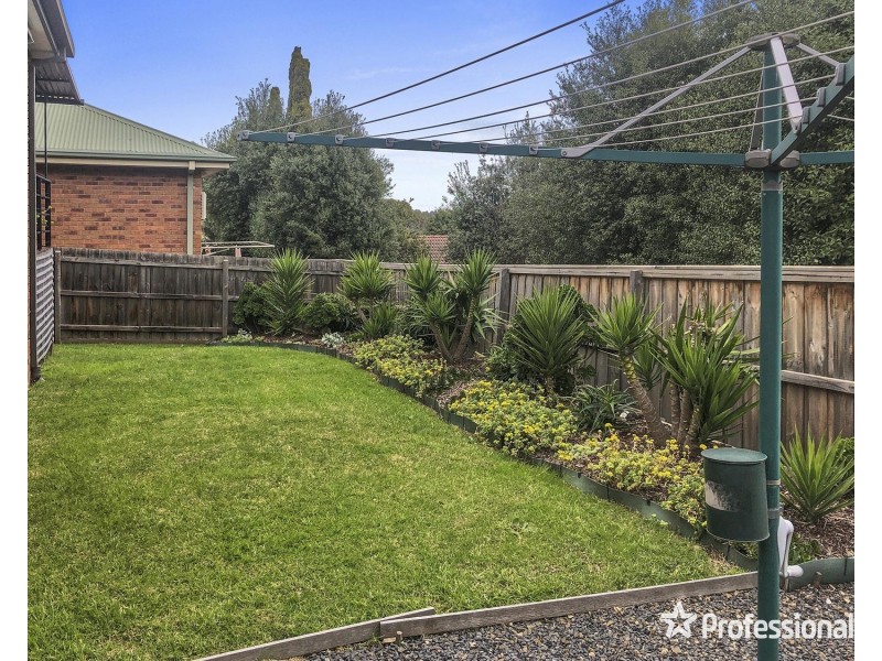 16 Sunnyridge Court, Chirnside Park VIC 3116