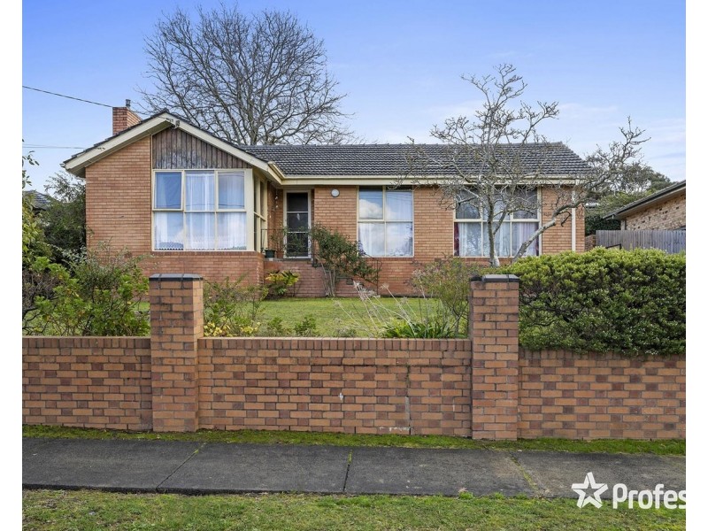 63 Kipling Avenue, Mooroolbark VIC 3138