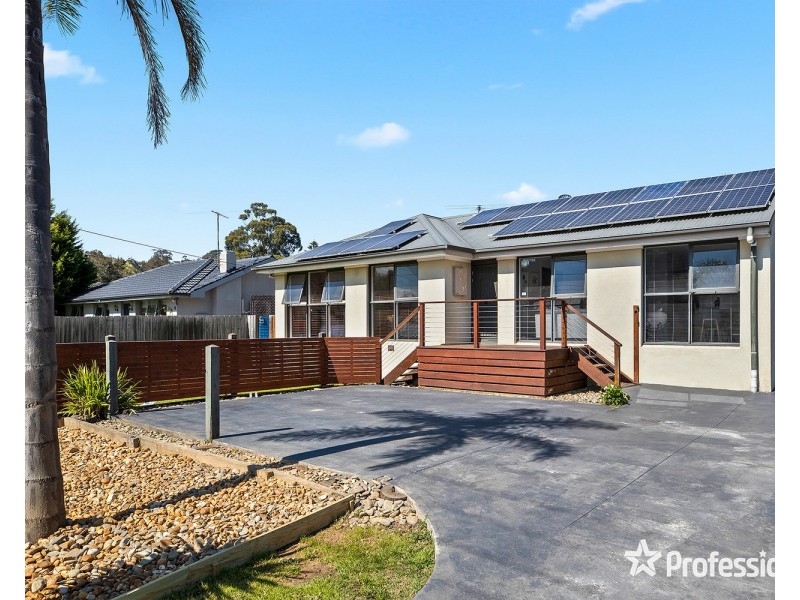 76 Cardigan Road, Mooroolbark VIC 3138