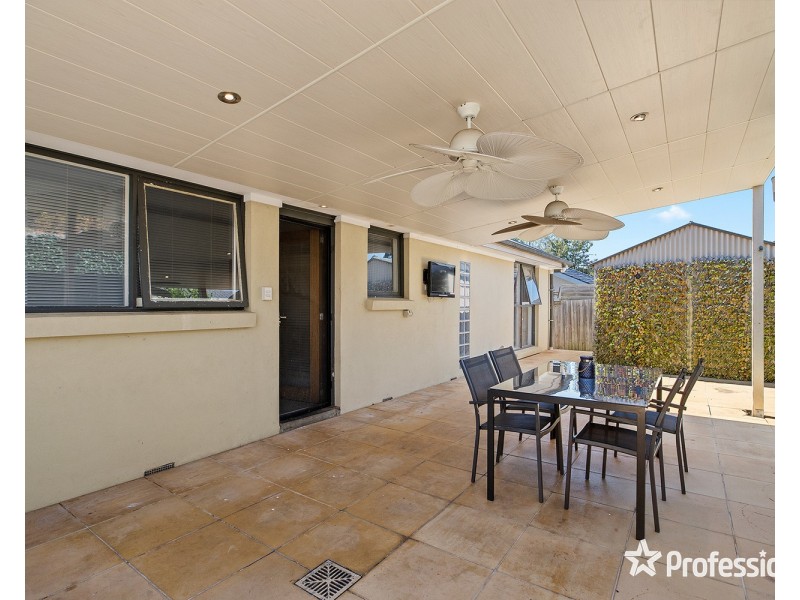 76 Cardigan Road, Mooroolbark VIC 3138