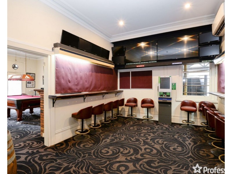 2170 Warburton Highway, Launching Place VIC 3139