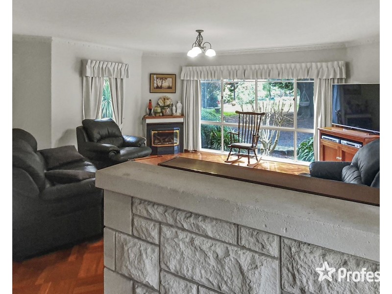 30 Denval Place, Mooroolbark VIC 3138