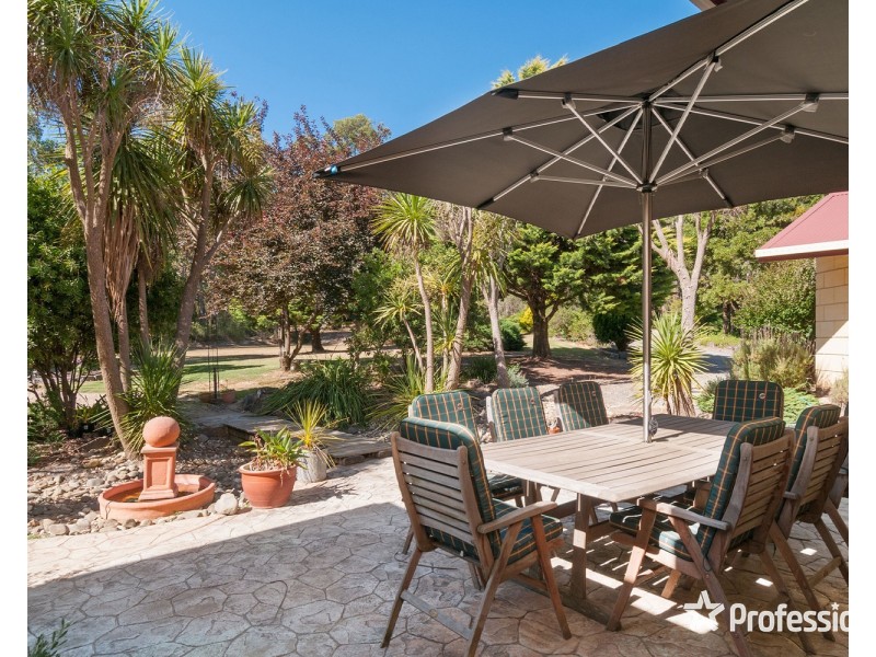 30 Denval Place, Mooroolbark VIC 3138