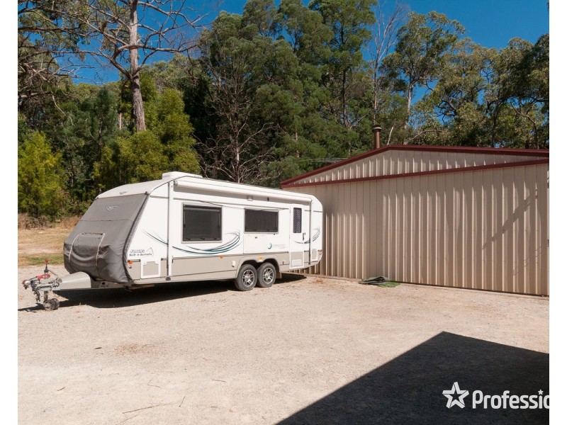 30 Denval Place, Mooroolbark VIC 3138