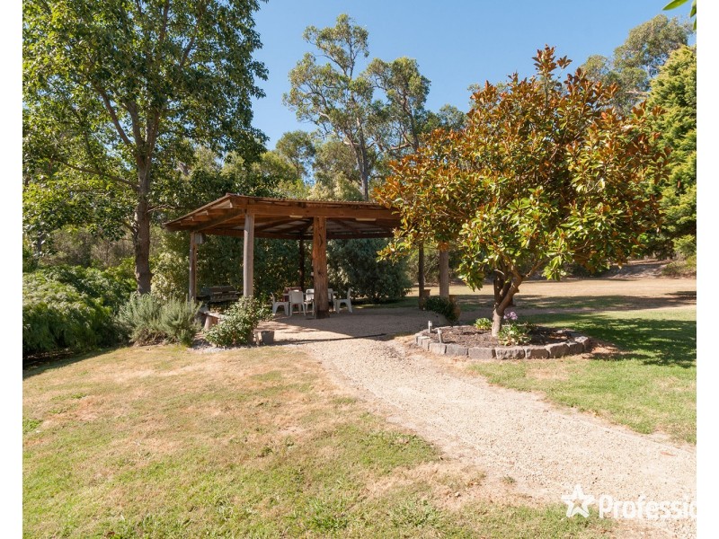 30 Denval Place, Mooroolbark VIC 3138