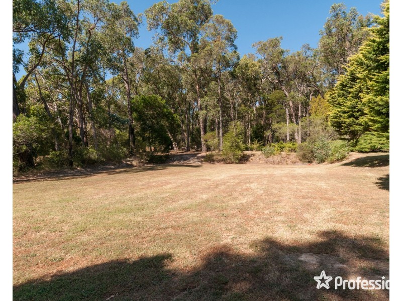 30 Denval Place, Mooroolbark VIC 3138