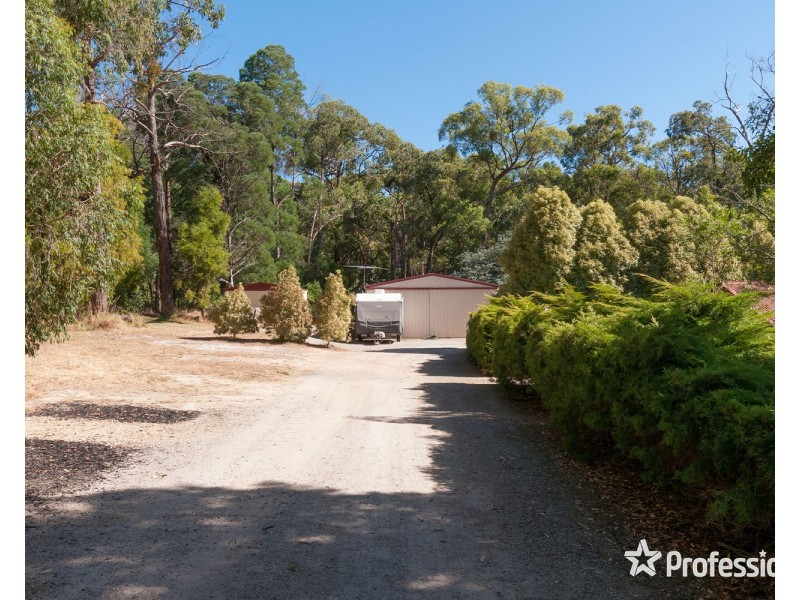 30 Denval Place, Mooroolbark VIC 3138