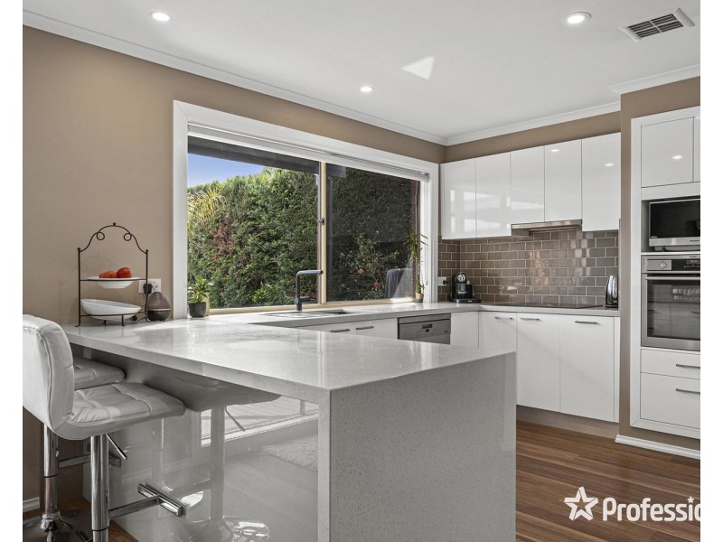 3 Buvelot Court, Chirnside Park VIC 3116