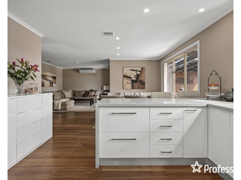 3 Buvelot Court, Chirnside Park VIC 3116