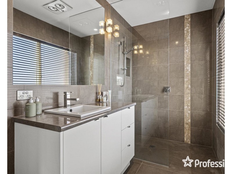 3 Buvelot Court, Chirnside Park VIC 3116