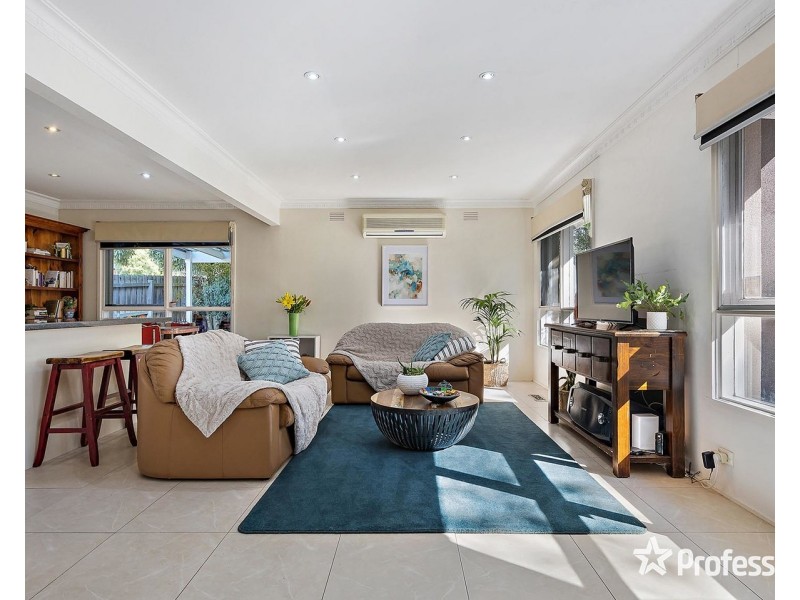 2 Gardenia Street, Croydon South VIC 3136