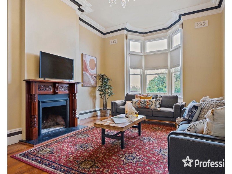 20 Wyuna Walk, Mooroolbark VIC 3138