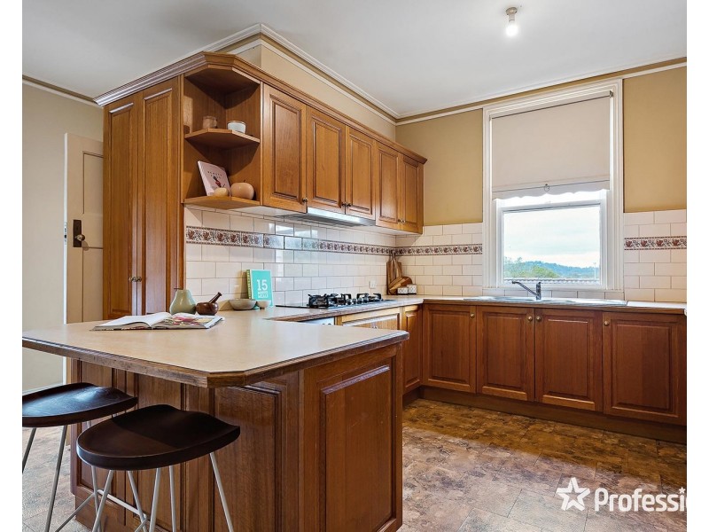 20 Wyuna Walk, Mooroolbark VIC 3138