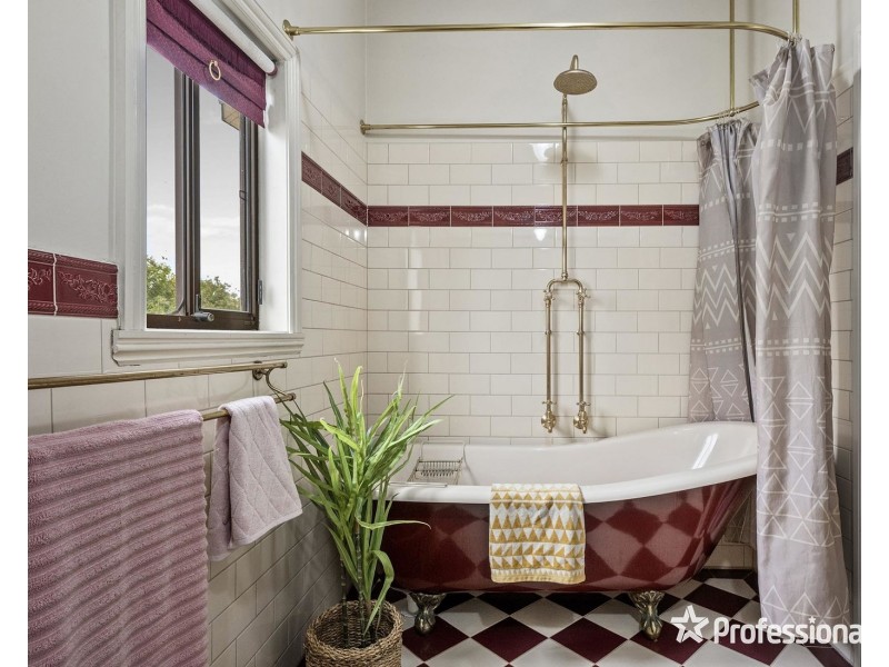 20 Wyuna Walk, Mooroolbark VIC 3138