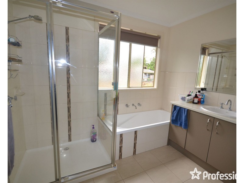 1/22 Charles Street, Mooroolbark VIC 3138