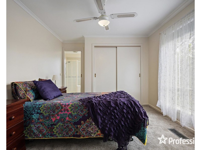 1/29 Bridges Avenue, Mooroolbark VIC 3138