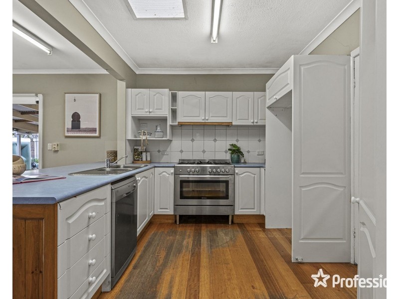 22 Kiloran Avenue, Kilsyth VIC 3137