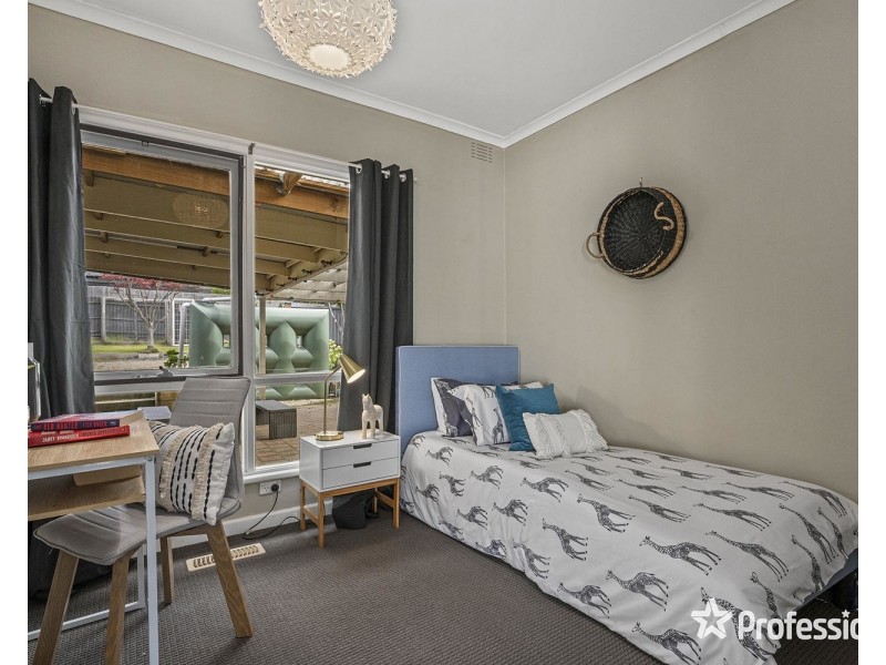 22 Kiloran Avenue, Kilsyth VIC 3137
