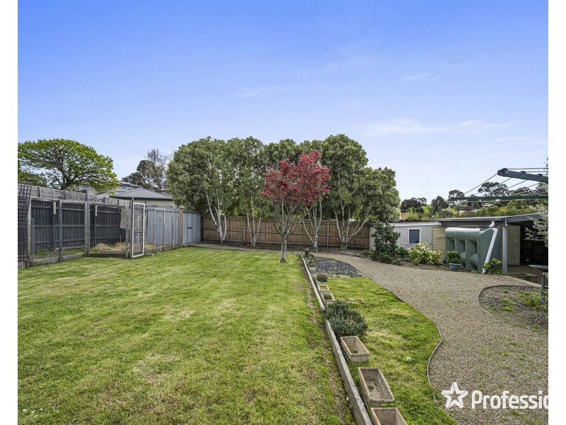 22 Kiloran Avenue, Kilsyth VIC 3137