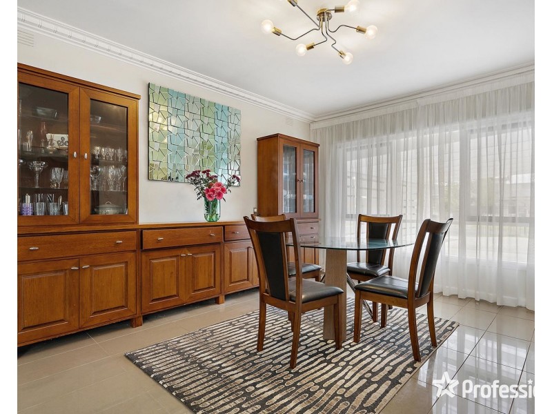 36 Byron Road, Kilsyth VIC 3137