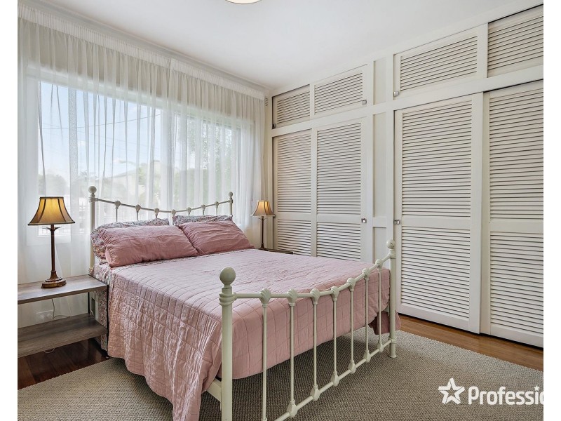 36 Byron Road, Kilsyth VIC 3137