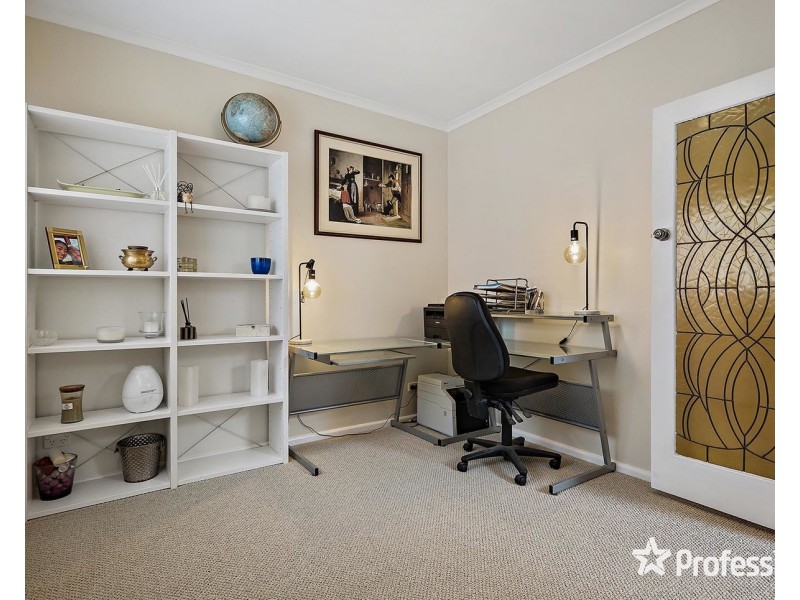 36 Byron Road, Kilsyth VIC 3137