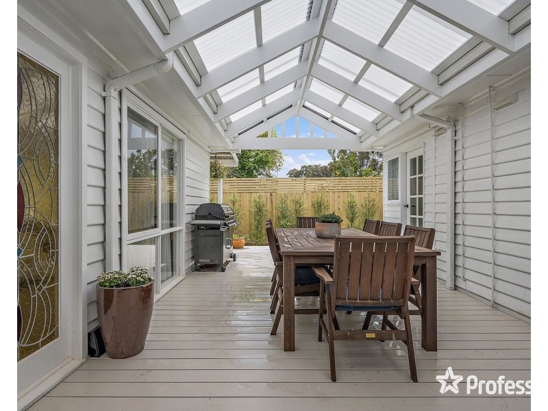 36 Byron Road, Kilsyth VIC 3137