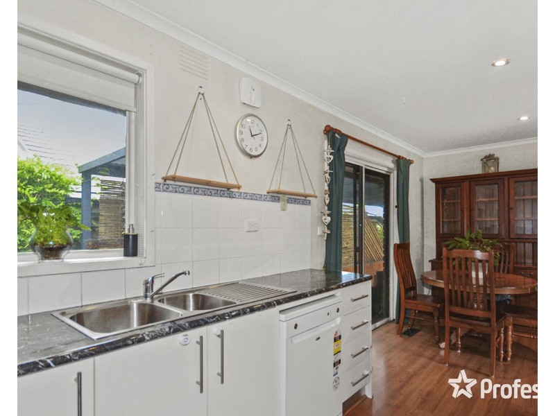 76 St Andrews Drive, Chirnside Park VIC 3116