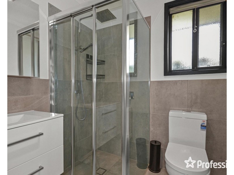 76 St Andrews Drive, Chirnside Park VIC 3116