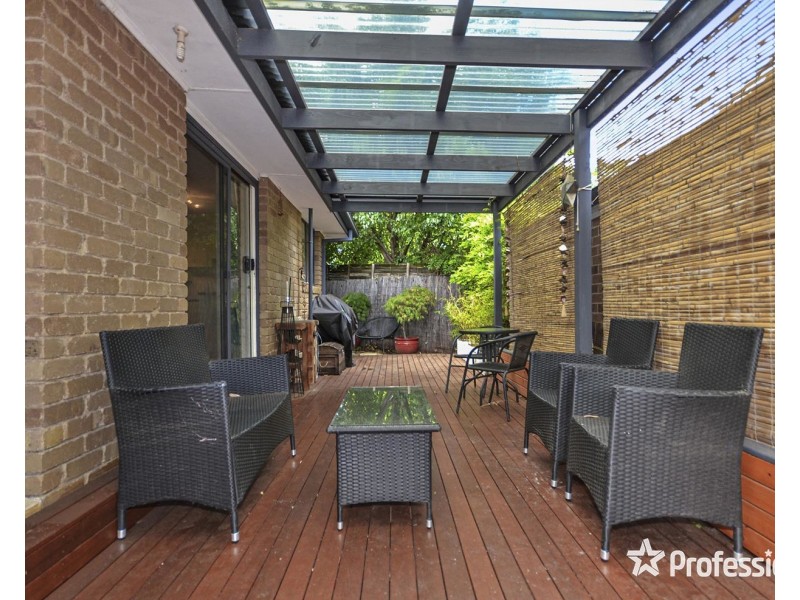 76 St Andrews Drive, Chirnside Park VIC 3116