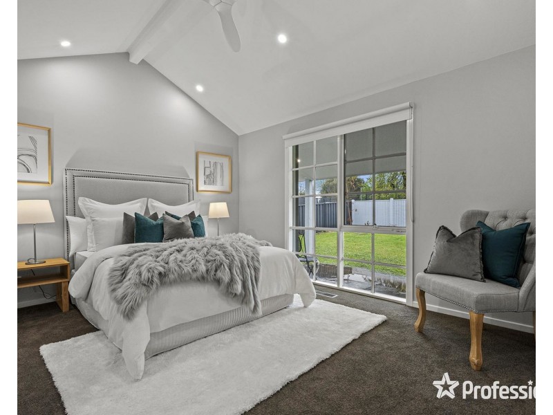 11 View Street, Wandin North VIC 3139