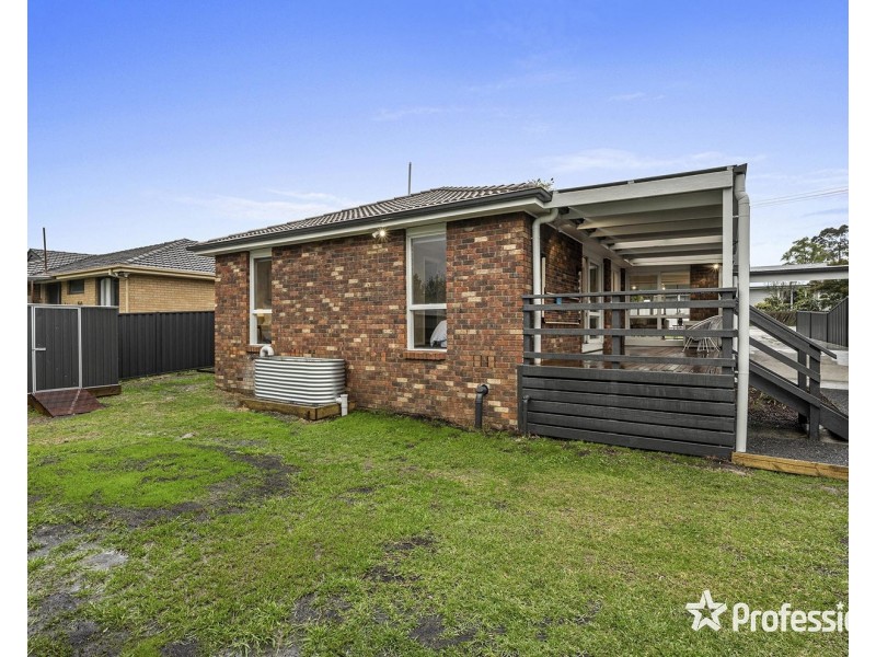 11 View Street, Wandin North VIC 3139