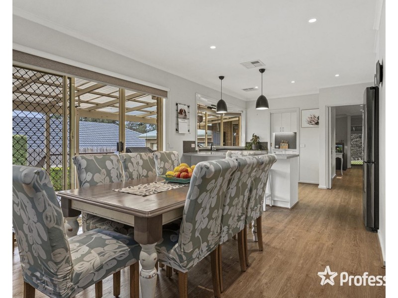 47 Mangans Road, Lilydale VIC 3140