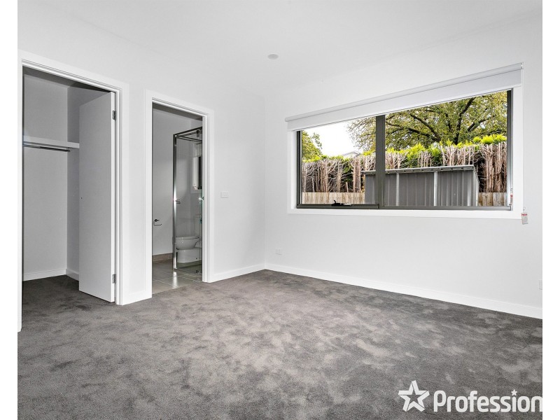 2/5 – 7 Frederick Street, Croydon VIC 3136