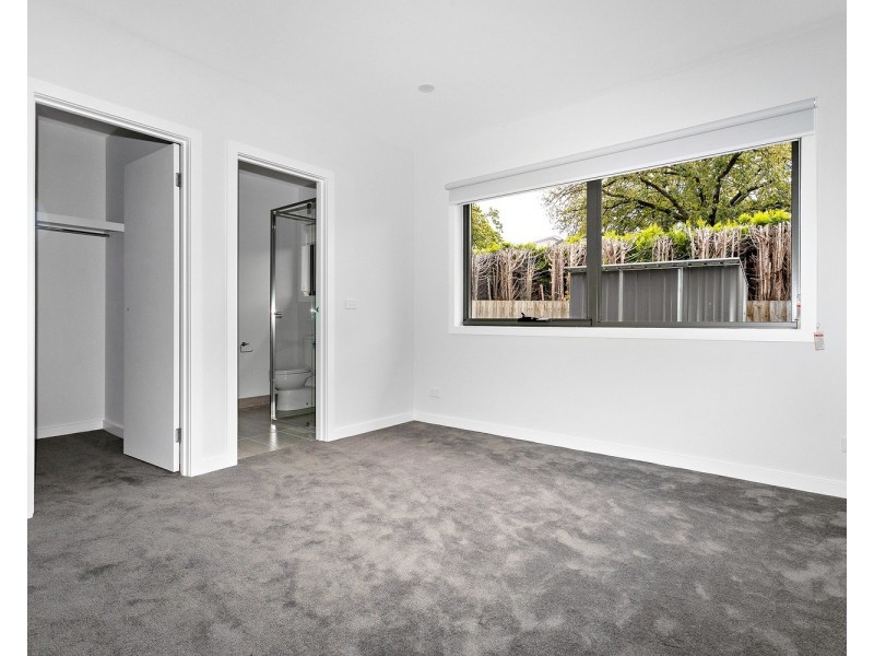 2/5 – 7 Frederick Street, Croydon VIC 3136