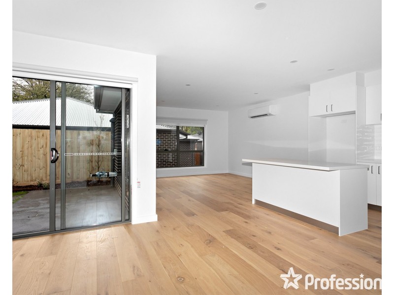 1/5 – 7 Frederick Street, Croydon VIC 3136